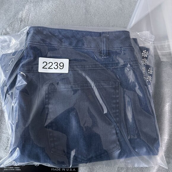 Ruby Rd. Cropped Jeans Womens Size 14 Studded Ankle Slit Medium Wash Blue - Picture 12 of 12